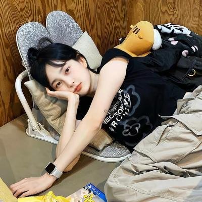 《妖姬也疯狂》海报